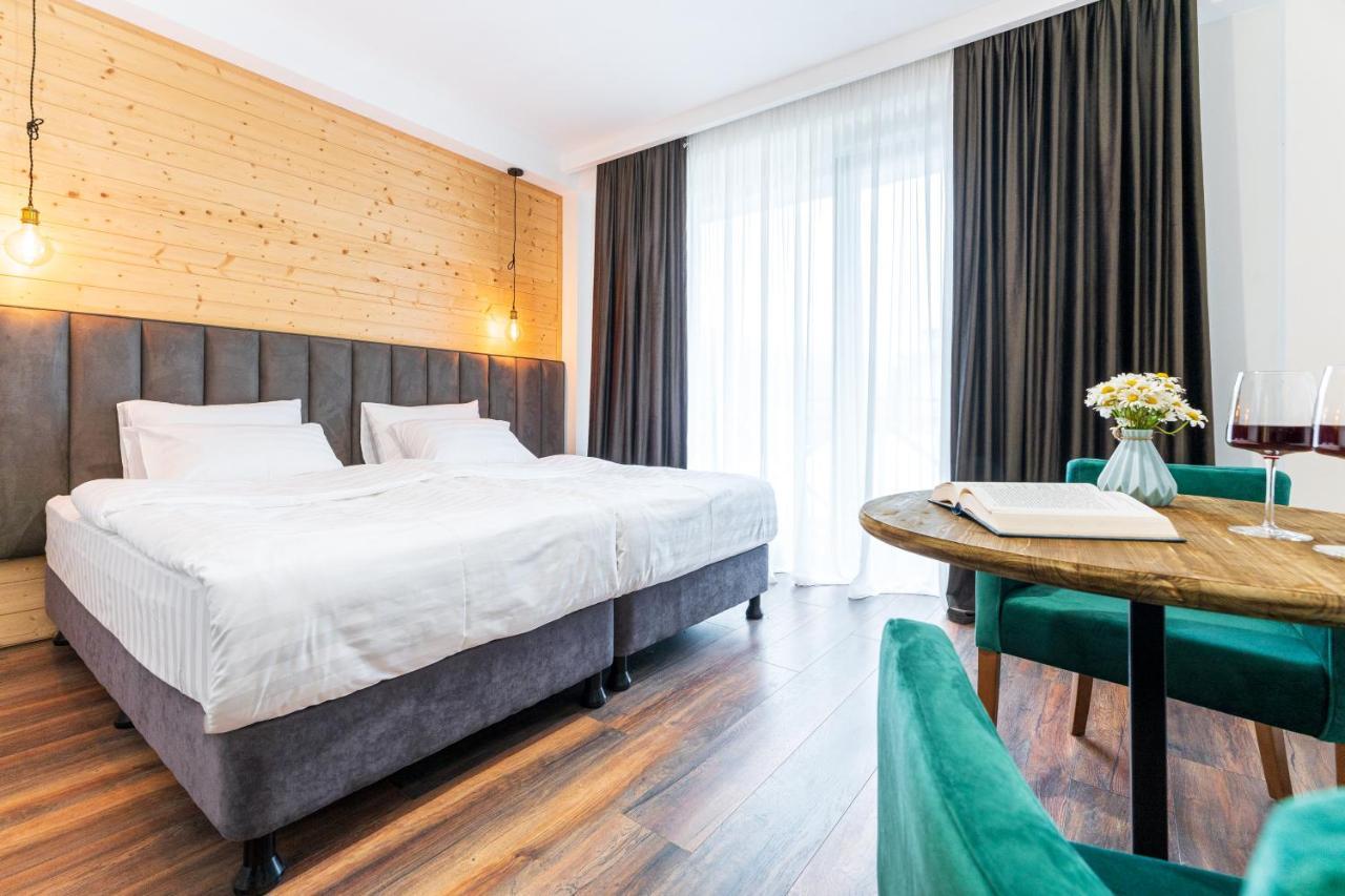 Hotel Chatini מסטיה מראה חיצוני תמונה