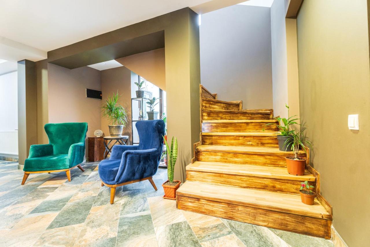 Hotel Chatini מסטיה מראה חיצוני תמונה