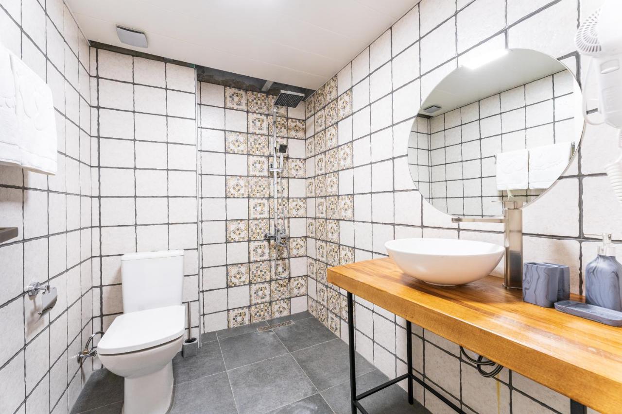 Hotel Chatini מסטיה מראה חיצוני תמונה