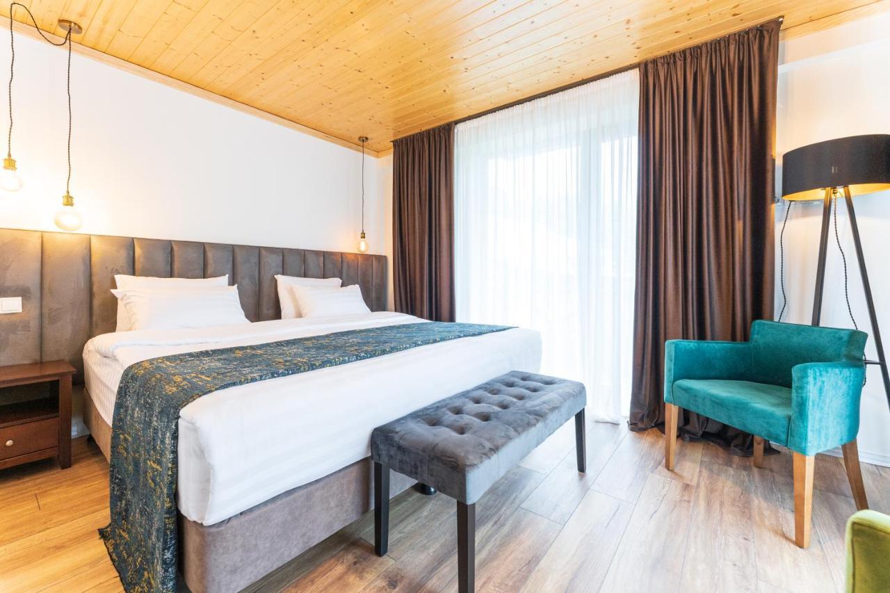 Hotel Chatini מסטיה מראה חיצוני תמונה